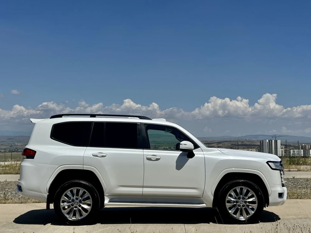 გაყიდვა Toyota Land Cruiser 300 2022