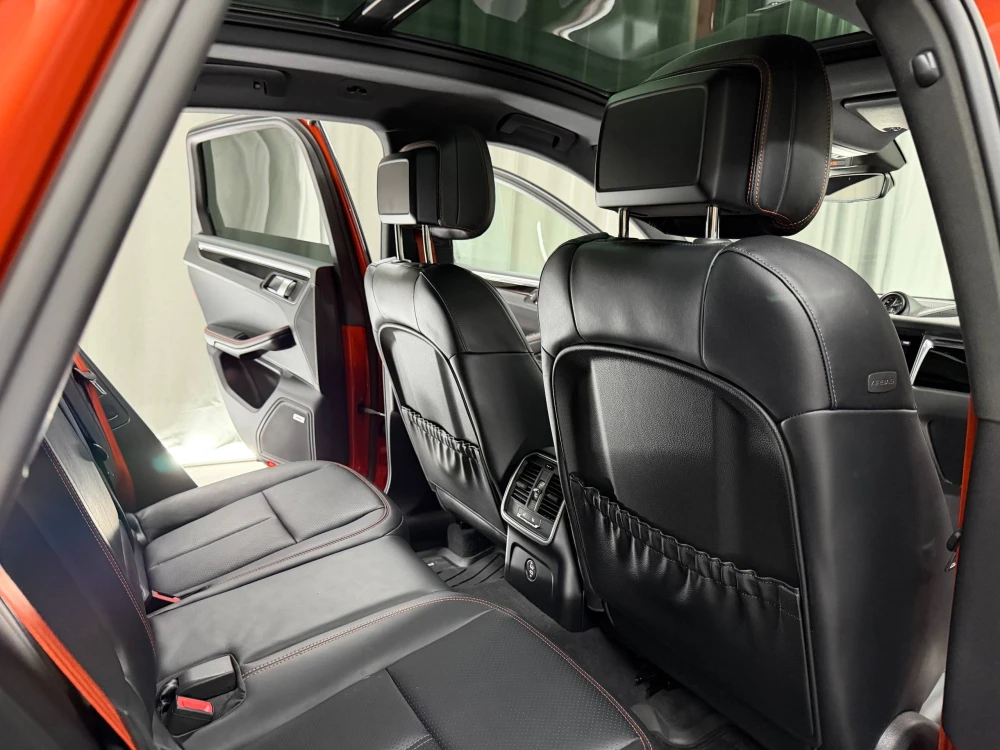 გაყიდვა Porsche Macan T 2025