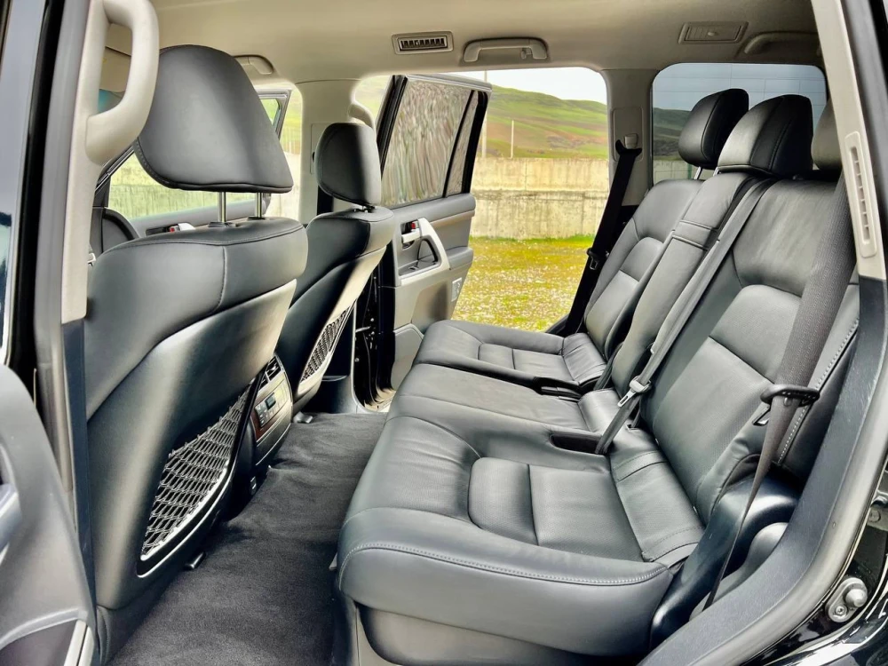 გაყიდვა Toyota Land Cruiser 200 2020