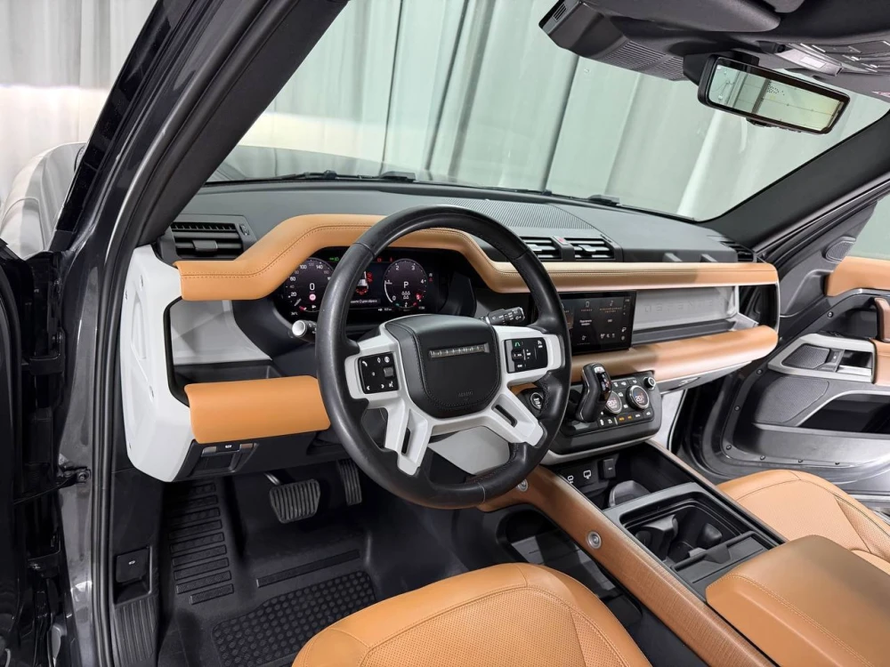Sale Land Rover Defender SE 2024