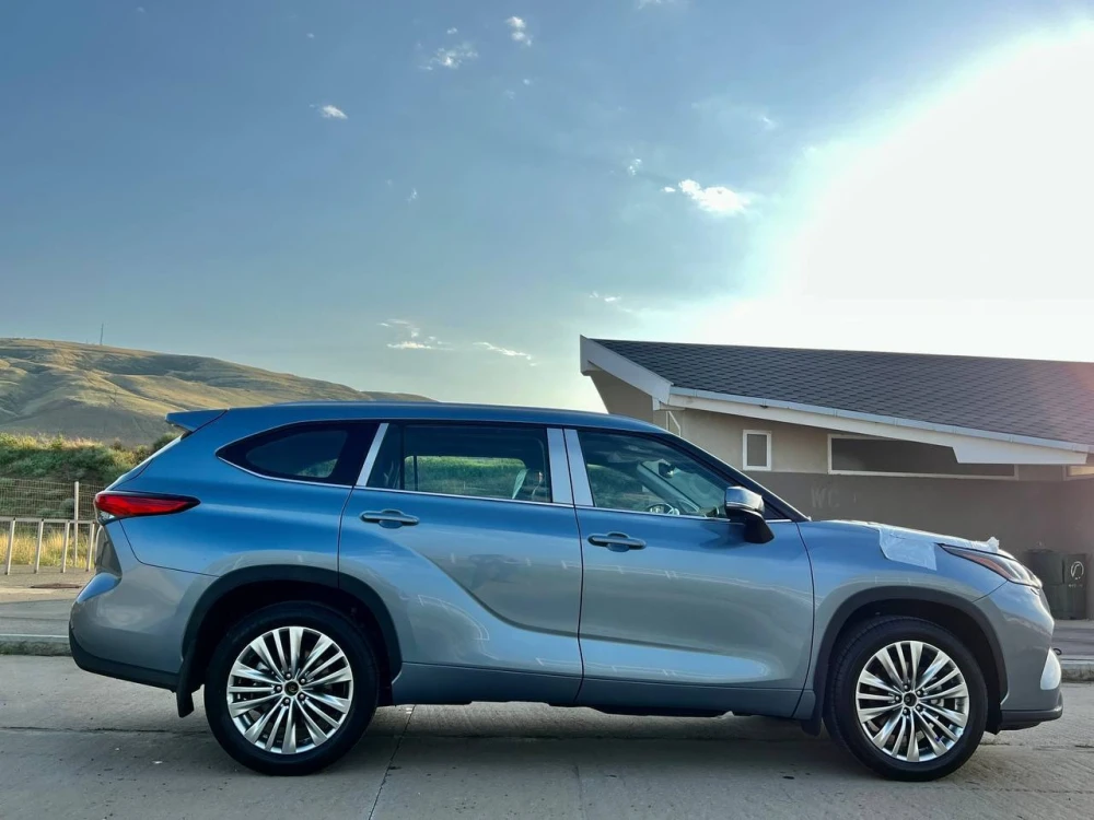 Sale Toyota Highlander 2023