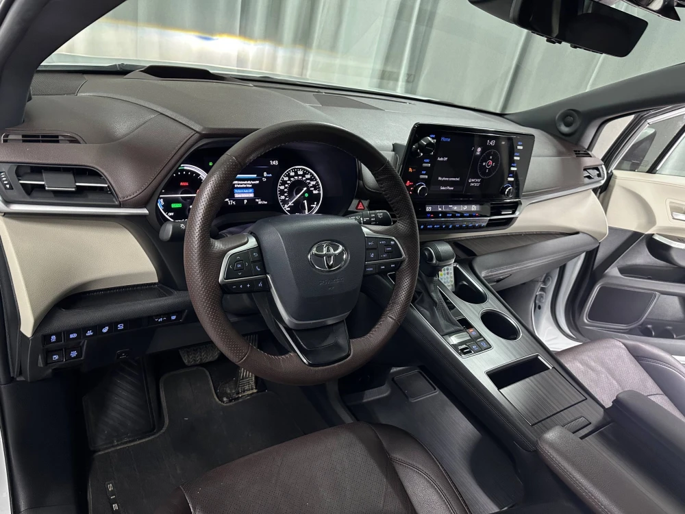 გაყიდვა Toyota Sienna 2023