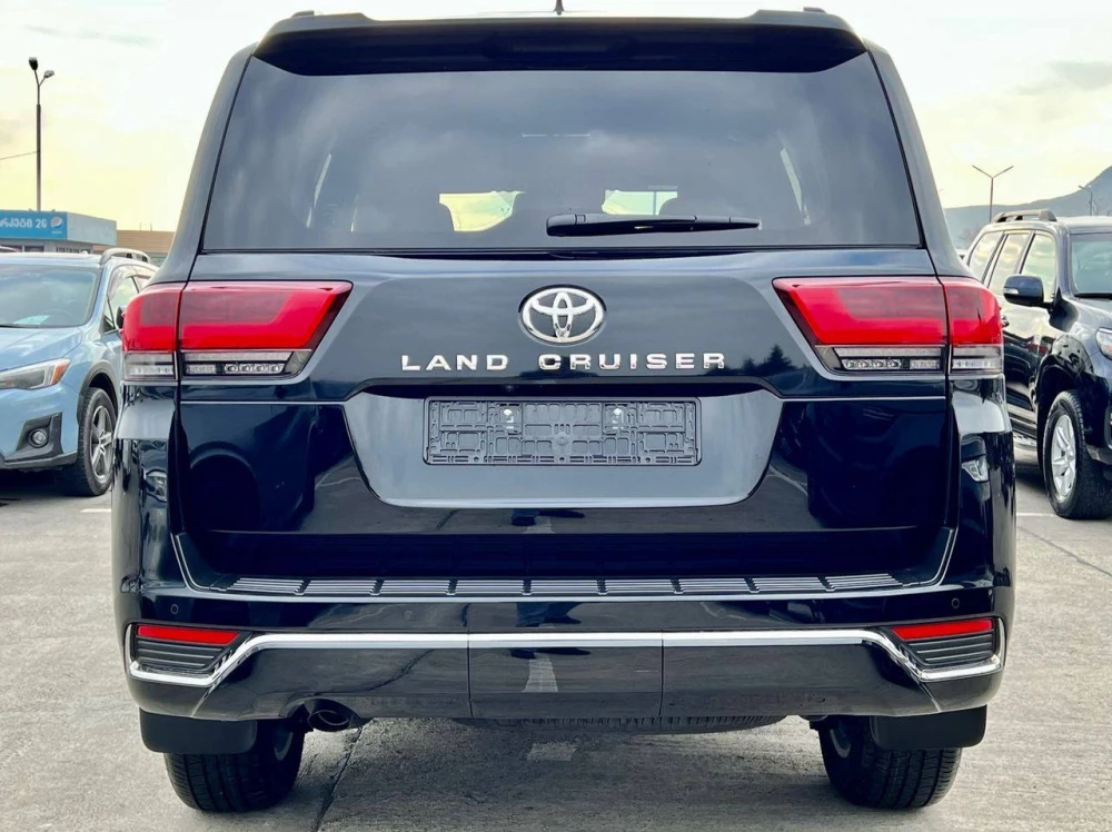 გაყიდვა Toyota Land Cruiser 300 PREMIUM 2022