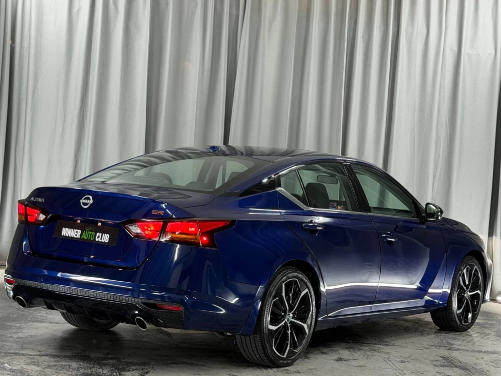 Sale Nissan Altima SR 2023