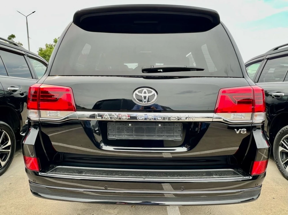 გაყიდვა Toyota Land Cruiser 200 2019