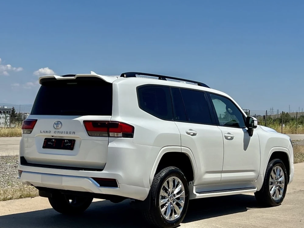 გაყიდვა Toyota Land Cruiser 300 2022