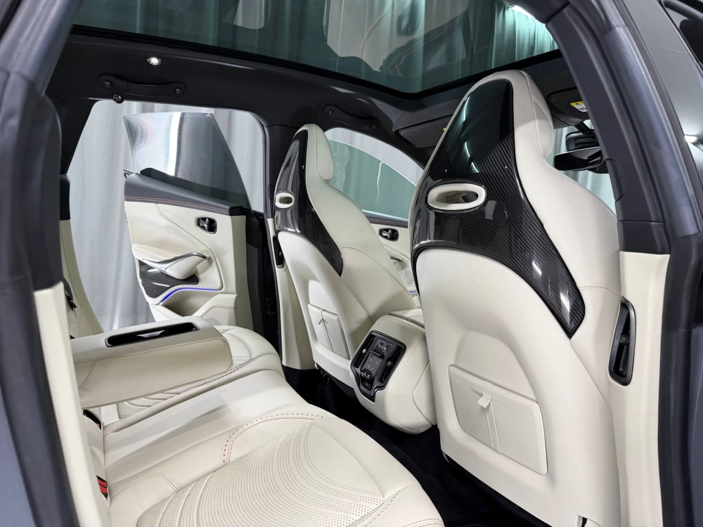 Продажа Aston Martin DBX 707 2022