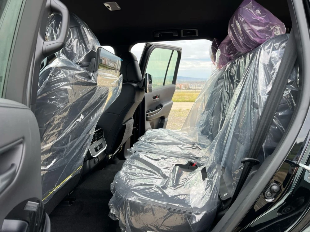 გაყიდვა Toyota Land Cruiser 300 2023