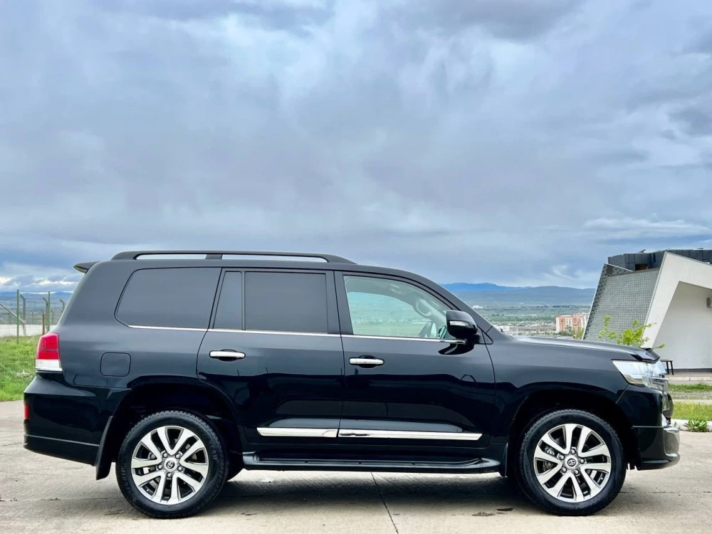 გაყიდვა Toyota Land Cruiser 200 2020