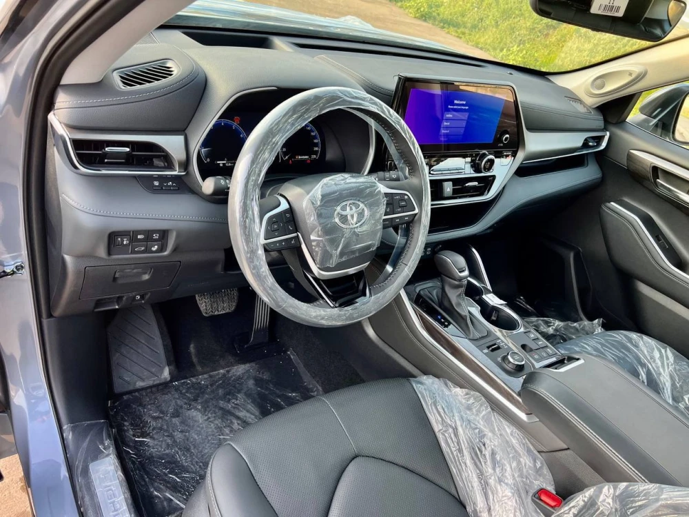 გაყიდვა Toyota Highlander 2023