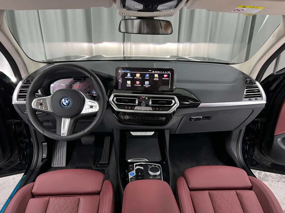 Продажа BMW iX3 M Sport 2025