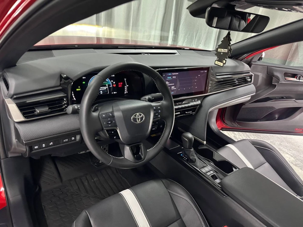 Продажа Toyota Camry Hybrid 2025