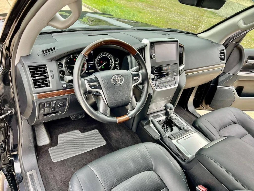 გაყიდვა Toyota Land Cruiser 200 2020